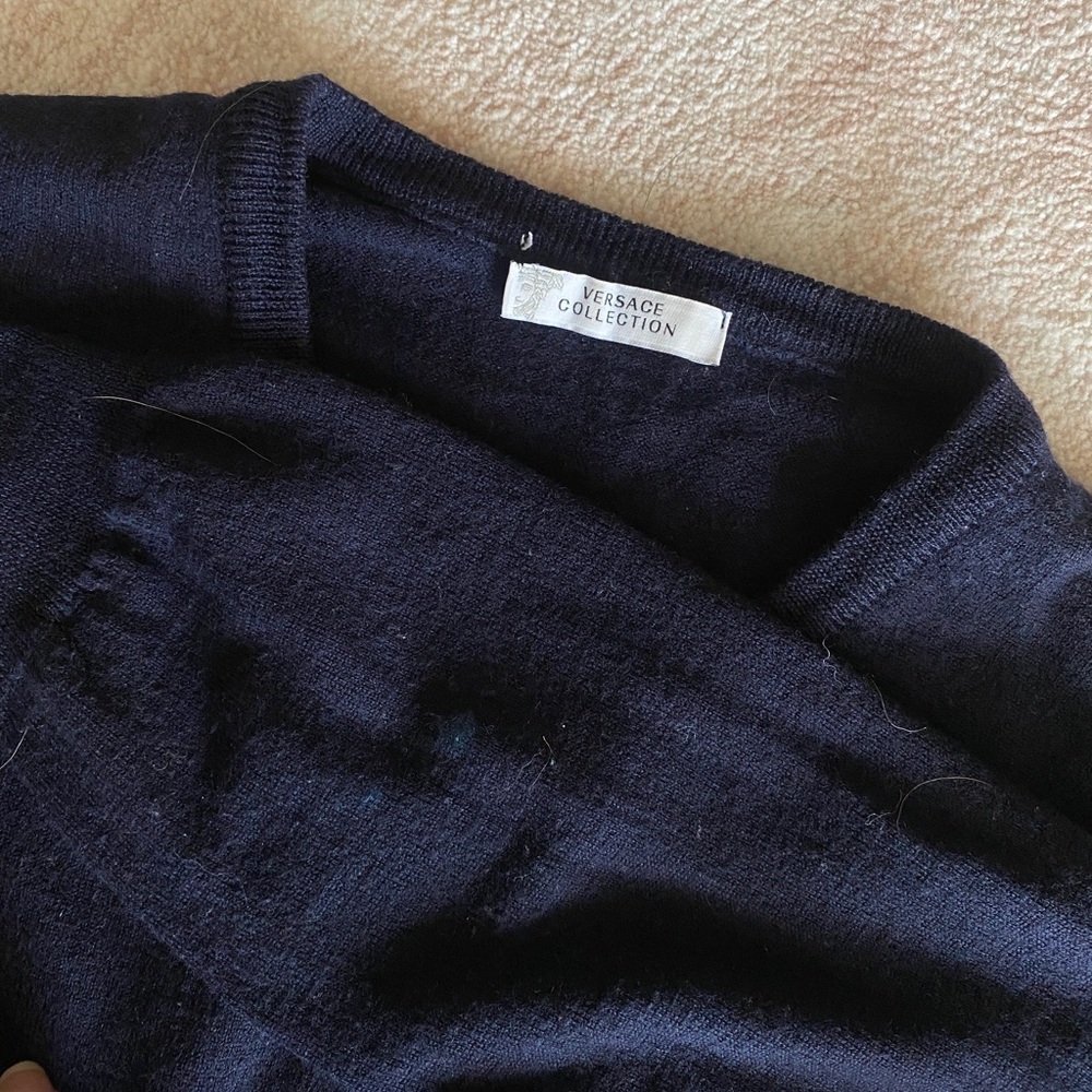 Versace sweater - Picture 3 of 3